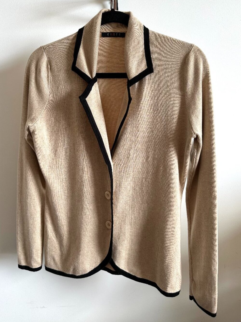 CYRUS NWOT Beige Contrast Black Trim Knit Blazer Cardigan Sweater Jacket M